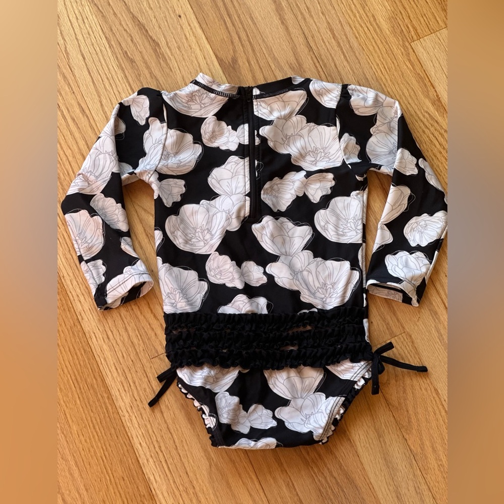 Ruffle Butt Rash Guard Swimwear